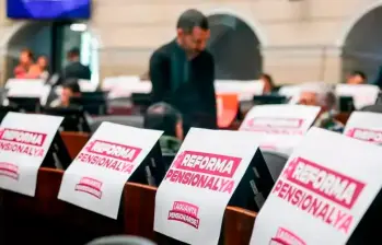 La reforma pensional volvió a ser aprobada por la Cámara de Representantes, pero está siendo evaluada por la Corte Constitucional. FOTO COLPRENSA