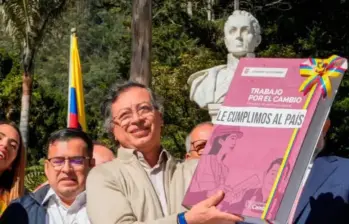 El presidente Gustavo Petro impulsa la implementación de la reforma laboral con la expedición de cuatro decretos que reglamentan la formalización del trabajo en sectores culturales y sindicales.FOTO: Presidencia de Colombia. 