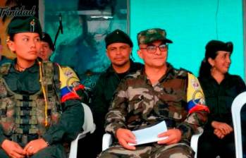 Las disidencias de las Farc comandadas por Iván Mordisco extendieron el cese al fuego bilateral con el Gobierno por seis meses más. FOTO: CORTESÍA 