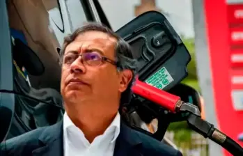 El presidente Gustavo Petro planteó que los estratos altos asuman la deuda por subsidios a la gasolina. FOTO COLPRENSA Y EL COLOMBIANO