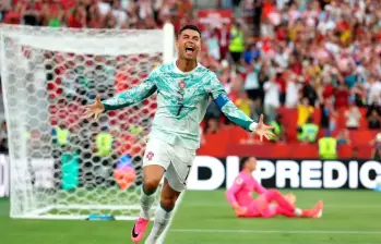 El futbolista lo invitó a asistir a uno de sus partidos cuando complete su proceso de recuperación. FOTO: Tomado de X: Cristiano Ronaldo