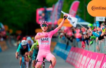 El ciclista esloveno Tadej Pogacar ha ganado cinco etapas en lo que va del Giro de Italia 2024. FOTO: TOMADA DEL X DE @girodeitalia