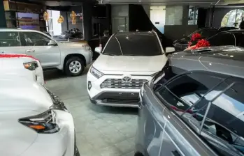 En julio del 2025, el sector automotor alcanzó las 23.872 unidades registradas, lo que representa un crecimiento del 44,7% frente al mismo periodo del 2024. FOTO: El Colombiano.