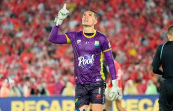 El arquero Aldair Quintana, figura de Bucaramanga en el título de Liga contra Santa Fe en 2024, ganó la Copa de 2021 y el apertura de 2022 con Nacional. FOTO: Tomada de redes sociales Aldair Quintana