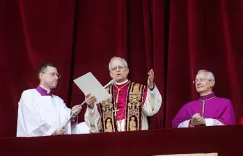 Tras celebrar su primera misa como papa, el próximo compromiso en la agenda de León XIV será impartir la bendición Regina Coeli el domingo 11 de mayo desde el balcón de la basílica de San Pedro. FOTO: Xinhua