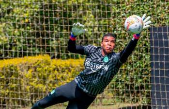 El arquero Luis Marquínez se ha convertido en una pieza clave en el funcionamiento de Atlético Nacional durante el segundo semestre del 2024. FOTO: Juan Antonio Sánchez