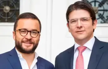 El concejal de Bogotá Andrés Barrios y el senador y precandidato presidencial Miguel Uribe. FOTO CORTESÍA