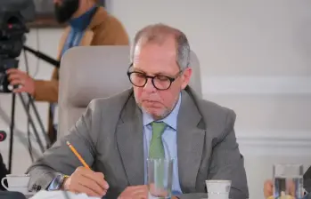 Alfredo Saade salió del Gobierno a petición del presidente Gustavo Petro. Foto: Colprensa