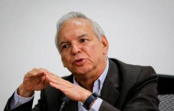 Según Ricardo Bonilla, jefe de la cartera de Hacienda, Colombia tiene actualmente una debilidad estructural que hace que lo único que se trace favorablemente sean los papeles de renta fija.