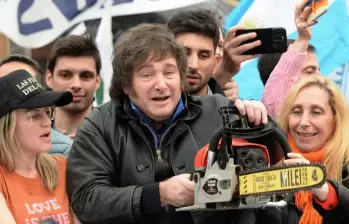 El gobierno argentino argumenta que esta reforma ayudará a crear empleos y reducir la informalidad laboral que alcanza al 43%. Foto: Getty