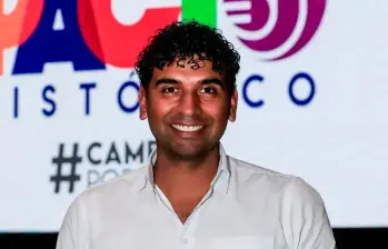 Los contratos a familiares de David Racero con entidades del Gobierno no son un caso aislado. 