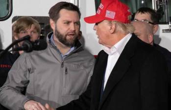 J.D. Vance y Donald Trump aspiran a llegar a la Casa Blanca. FOTO: AFP