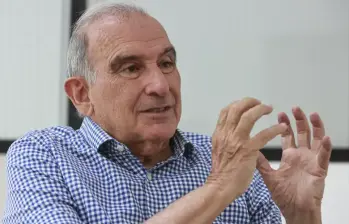 El exsenador recordó una iniciativa de 2018 para evitar disputas partidistas por la camiseta. FOTO: Manuel Saldarriaga Quintero.