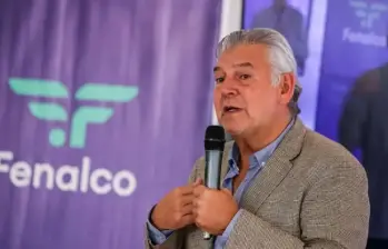 Según Jaime Alberto Cabal, presidente de Fenalco, se presentó una demanda de nulidad contra el Decreto 234 de 2026, al considerar que el Gobierno se extralimitó en sus funciones al crear un régimen jurídico autónomo de negociación colectiva sin aval del Congreso. FOTO: Colprensa