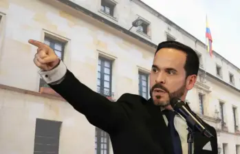 Defensores de la Patria aseguró que las invitaciones se realizaron con base en la información suministrada por la Cancillería y que el inconveniente obedeció a un error de trámite del gobierno saliente. FOTO: COLPRENSA.