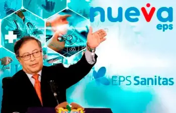 El presidente Gustavo Petro durante el consejo de ministros en el que planteó la liquidación de EPS intervenidas. FOTO: COLPRENSA.