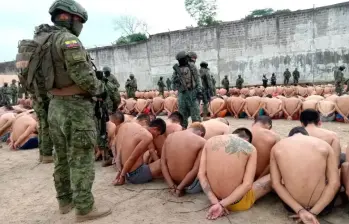 Aunque la medida se anunció en 2024, hasta ahora inician las deportaciones. FOTO: Fuerzas Armadas de Ecuador