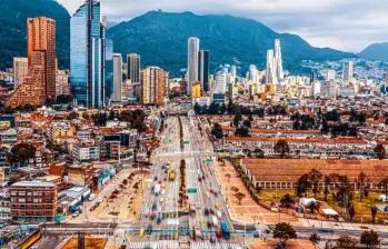Para una ciudad como Bogotá, entrar en un ranking de este tipo funciona como una vitrina gratuita ante un segmento de turismo que crece de forma sostenida en el mundo y que, según la propia metodología de GuruWalk, prioriza destinos con oferta cultural sólida, movilidad peatonal y una sensación de seguridad para explorar sin compañía. FOTO: Alcaldía de Bogotá.
