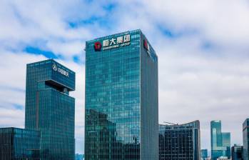 Los problemas de Evergrande no son nuevos: en 2021 comenzó a sumirse en una crisis de liquidez debido a sus deudas con proveedores, acreedores e inversores que sumaban US$300.000 millones. FOTO getty