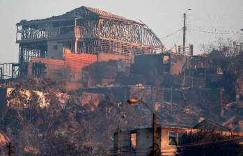 Las autoridades no han determinado responsabilidades los incendios, que sumieron a Chile en su peor tragedia desde el terremoto y tsunami de 2010. FOTO: AFP