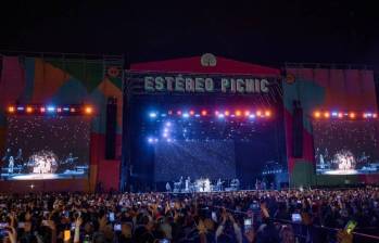 Al caer la noche, el escenario se transforma en un mundo de fantasía donde la protagonista es la música. Foto: Colprensa