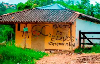 El Clan del Golfo llevó la minería ilegal a los ríos del Oriente antioqueño causando actualmente una crisis ambiental. FOTO: JULIO HERRERA