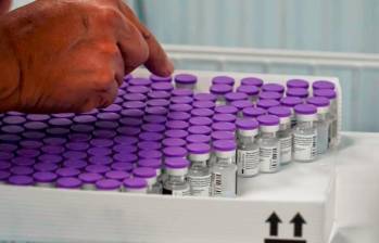 Minsalud anuncia distribución de vacuna bivalente contra el Covid-19. Foto: Colprensa. 