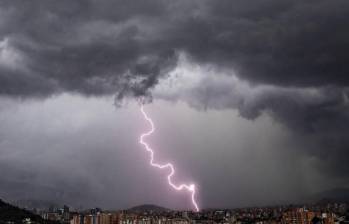 El Siata continúa monitoreando el clima para la noche de este martes, 4 de febrero. FOTO: EL COLOMBIANO