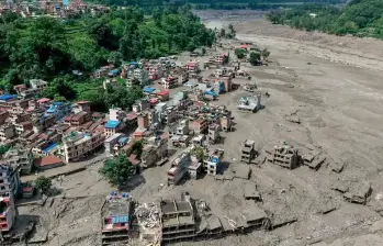 Una avalancha provocada por el colapso de un glaciar desató inundaciones devastadoras en Nepal el 26 de agosto. Foto: AFP