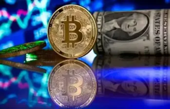 Con su nuevo máximo histórico, Bitcoin refuerza su papel como uno de los activos financieros más relevantes del momento. FOTO: AFP.