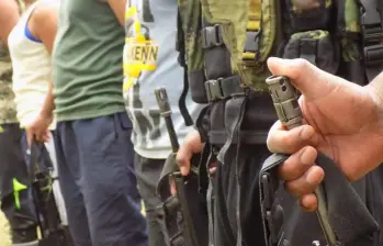 Militares que han declarado ante la JEP denuncian presiones y ofrecimientos económicos para no involucrar a altos mandos en casos de falsos positivos. FOTO: Colprensa. 