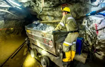 El deterioro de la actividad también se trasladó a las finanzas públicas. El recaudo de renta corporativa proveniente del sector minero-energético pasó de $20,5 billones en 2012 a $4,4 billones en 2025, medidos en pesos constantes. Foto: Juan Antonio Sánchez