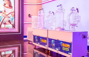 MiLoto puede adquirirse de forma digital, desde celular o computador, ingresando a la página oficial www.baloto.com. También está disponible en más de 43.000 puntos físicos de Su Red y SuperGIROS en todo el país, además de las principales cadenas de grandes superficies. FOTO: Colprensa.