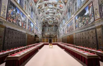 La Capilla Sixtina, el lugar donde los 133 cardenales votan para elegir al próximo papa. FOTO: Getty