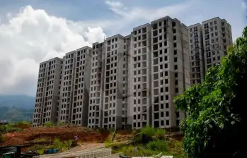 Del proyecto Ciudad del Este, que presenta fuertes retrasos, se entregarían 448 unidades habitacionales de acá a diciembre. FOTO ARCHIVO EL COLOMBIANO