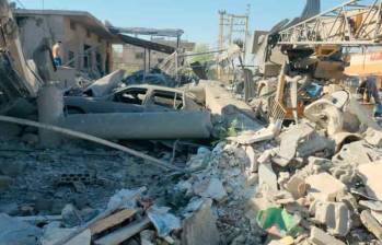 Hezbolá, por su parte, debe retirar sus fuerzas al norte del río Litani, a unos 30 kilómetros de la frontera, y desmantelar cualquier infraestructura militar restante en la zona. Foto: AFP