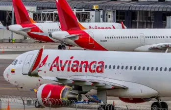 Avianca enfrenta disrupción masiva por alerta mundial de Airbus sobre fallos en la familia A320. FOTO: Manuel Saldarriaga.