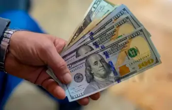 El dólar inició la jornada del 1 de septiembre en $3.220, por encima de la TRM establecida para este martes. foto Getty