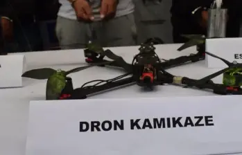 Ataque con drones cargados de explosivos contra la estación de Policía de El Tambo, Cauca, generó varias detonaciones durante la mañana de este miércoles. FOTO: Ejercito.