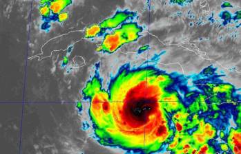 Huracán Rafael golpeará Cuba con vientos de hasta 160 km/h, en plena recuperación de los daños de Oscar. FOTO: NATIONAL HURRICANE CENTER (NHC)