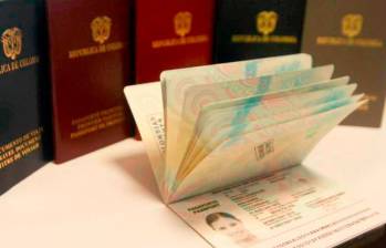Cancillería se mantiene en la decisión de declarar desierta la licitación para contratación de pasaportes. Foto: Colprensa. 