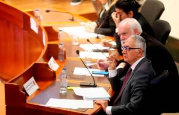 El ministro de Salud, Guillermo Jaramillo, durante una audiencia ante la Corte Constitucional en 2024. FOTO: Colprensa