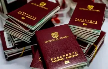La Procuraduría abrió investigación contra la canciller encargada Rosa Villavicencio y seis funcionarios más por presuntas irregularidades en el convenio entre la Cancillería y la Imprenta Nacional para la fabricación de pasaportes. FOTO: JULIO CÉSAR HERRERA 