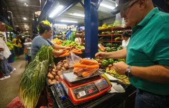 El IPC se ubicó en 1,18% en enero de 2026 y restaurantes lideran los aumentos. FOTO: El Colombiano.