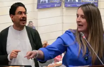 Iván Cepeda, candidato del continuismo, y Paloma Valencia, aspirante de la oposición. FOTOS: COLPRENSA.