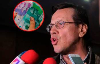 Fabio Arias, dirigente de la CUT, anunció que los trabajadores plantearán un incremento del 38,5% para el salario mínimo de 2027. 