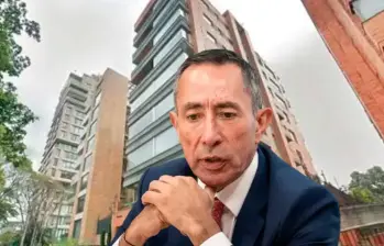El apartamento de Roa, ubicado en Chicó, habría sido embargado por una demanda civil. FOTOS: Colprensa y captura de pantalla