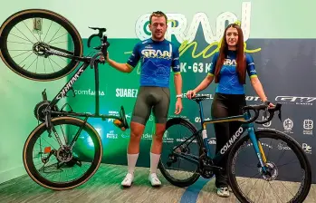 El ciclista Miquel López, de 36 años, suele hacer recorridos por las carreteras de nuestro país. Foto: Jean Rodríguez