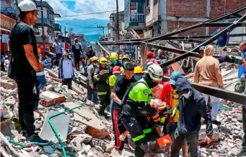 La exposición constante a noticias, imágenes y videos del terremoto del 10 de agosto puede generar ansiedad, insomnio e irritabilidad incluso en quienes no vivieron el sismo directamente. FOTO Manuel Saldarriaga