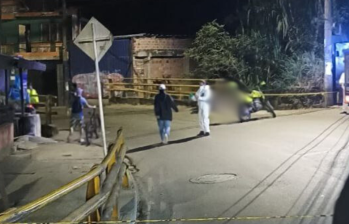 El fallecido habría perdido el control en un puente de San Antonio de Prado, en Medellín. FOTO: TWITTER DENUNCIAS ANTIOQUIA